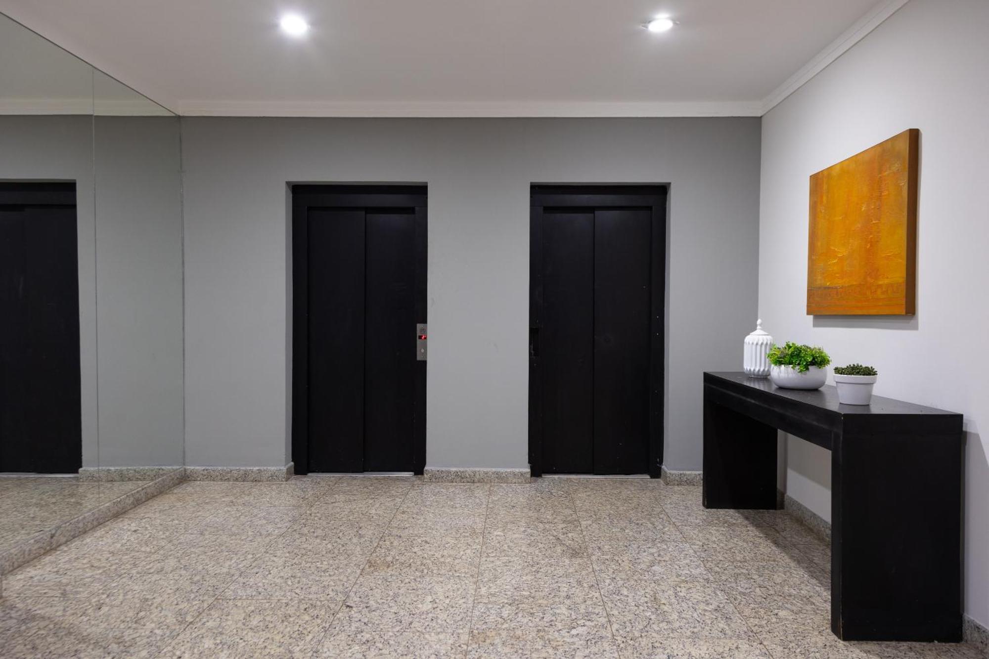 Bombonato Hotel - Facil Acesso Ao Aeroporto E Parque De Exposicoes Abcz Uberaba Εξωτερικό φωτογραφία